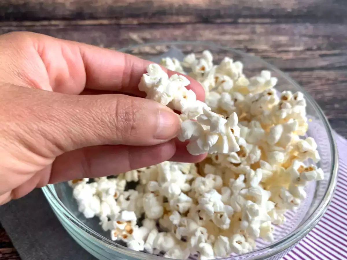Popcorn bez oleje v mikrovlnné troubě - foto 3