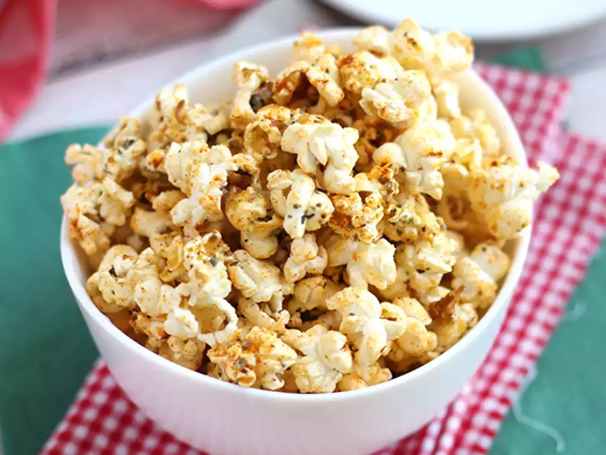 Popcorn s příchutí pizzy