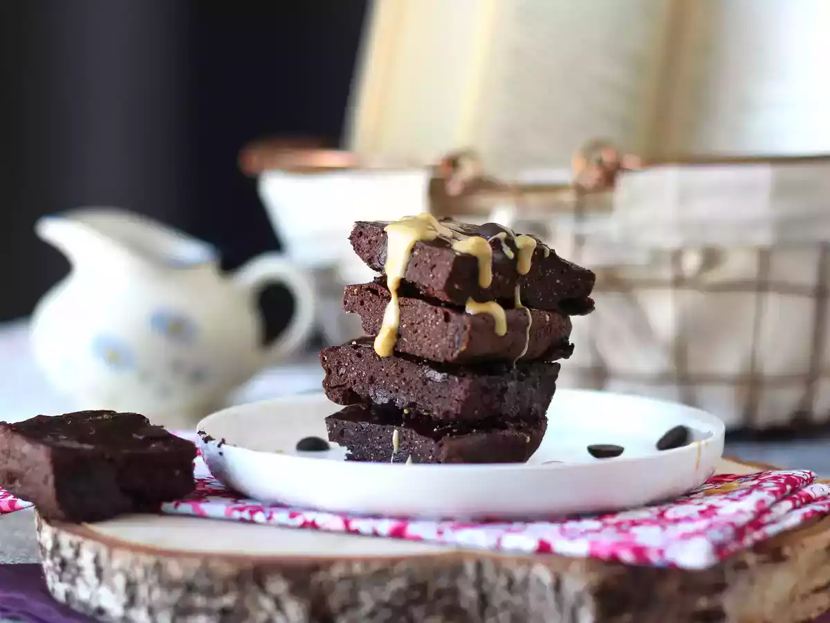 Proteinové brownies se syrovátkou, přirozeně bezlepkové - foto 3