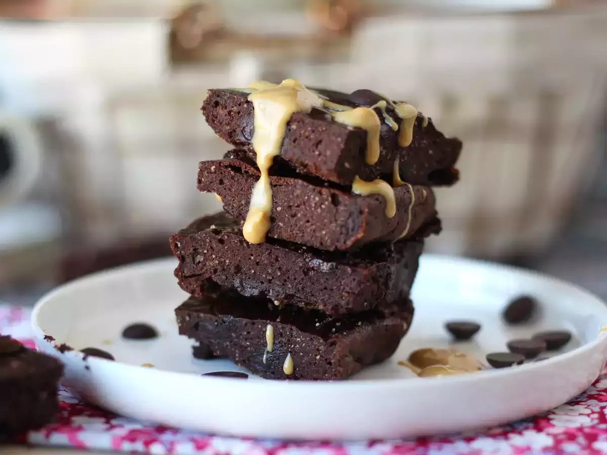 Proteinové brownies se syrovátkovým proteinem, přirozeně bez lepku