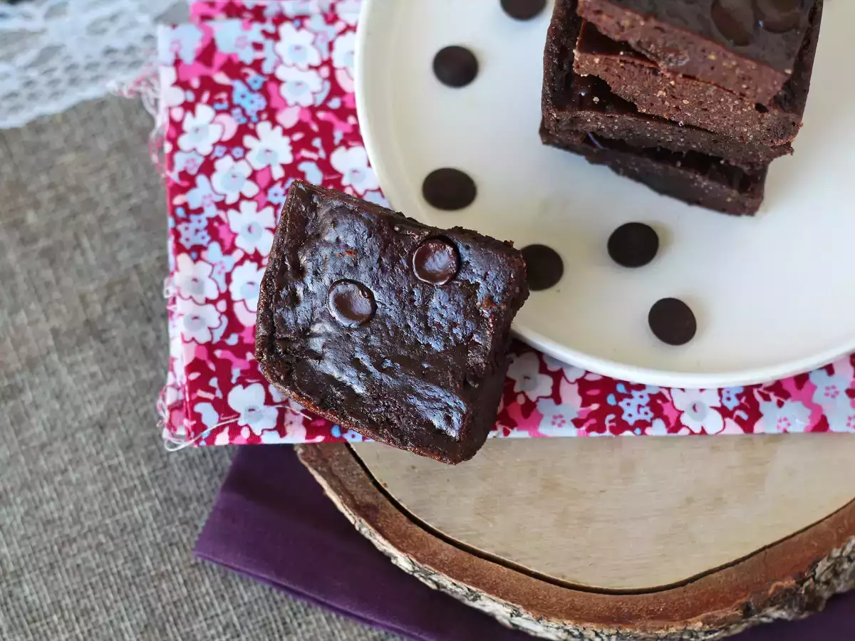 Proteinové brownies se syrovátkovým proteinem, přirozeně bez lepku - foto 5