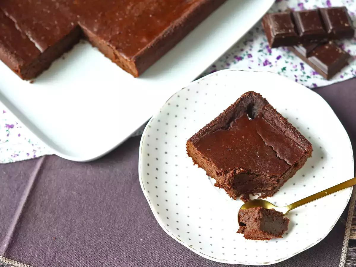 Proteinový čokoládový brownie s červenými fazolemi - foto 7