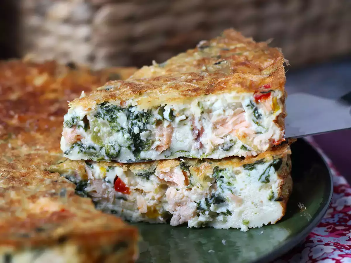 Quiche bez těsta s lososem, špenátem a cottage sýrem - foto 5