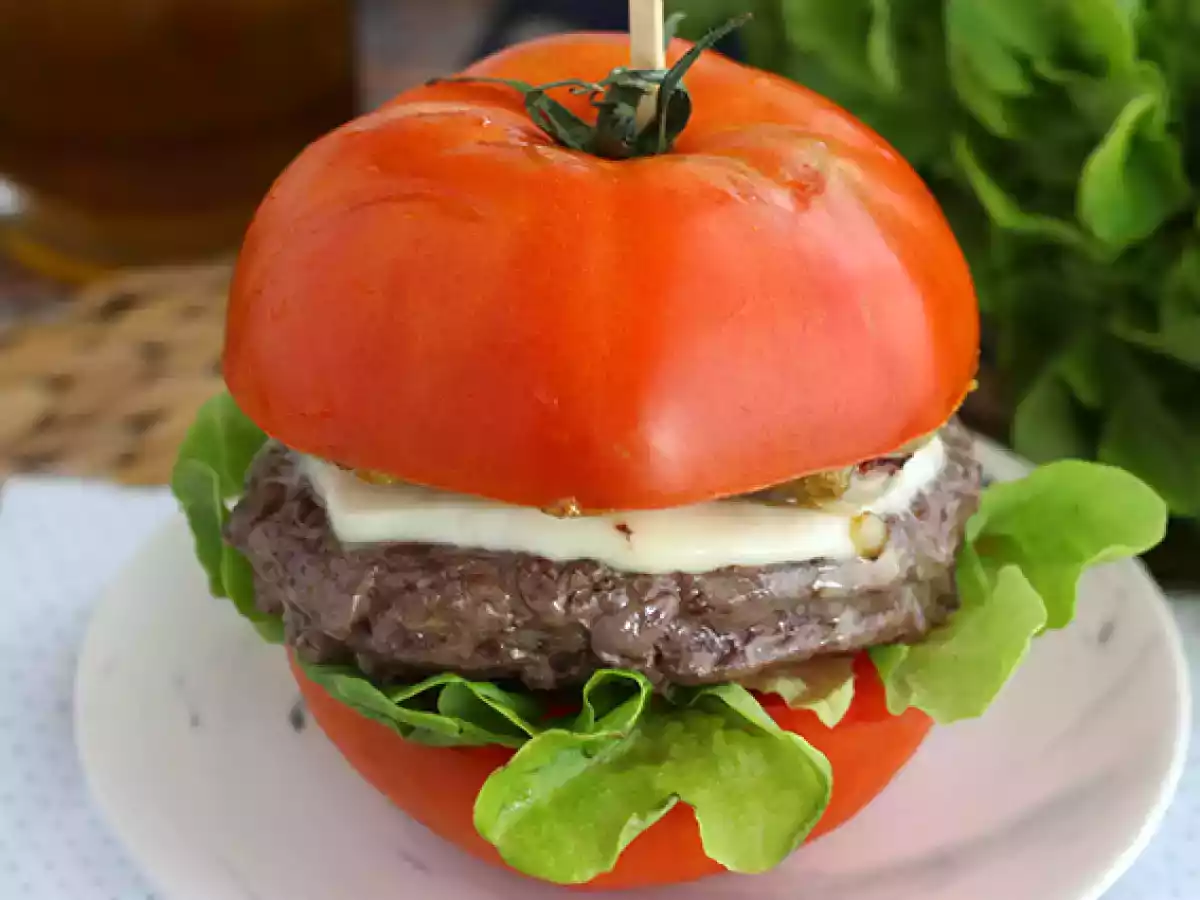 Rajčatový burger - foto 3