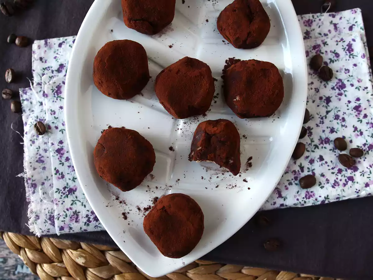 Rohlíky ve stylu Tiramisu, dokonalý italský dezert v mini porcích ke kávě! - foto 2