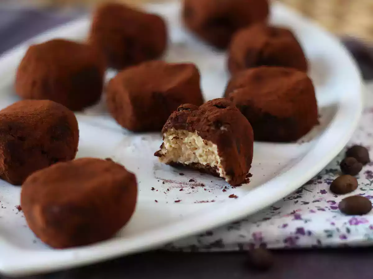 Rohlíky ve stylu Tiramisu, dokonalý italský dezert v mini porcích ke kávě! - foto 4