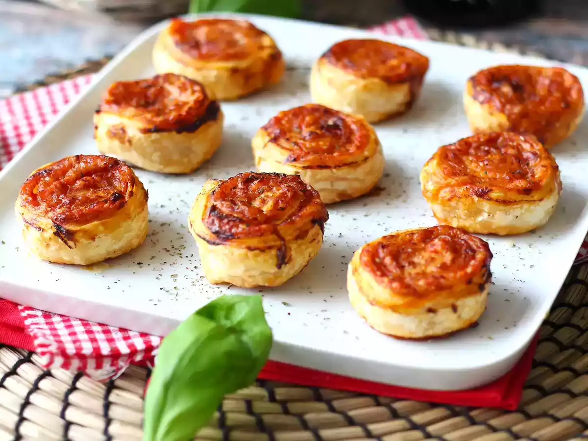 Rolky z listového těsta ve fritéze: rychlý a snadný recept