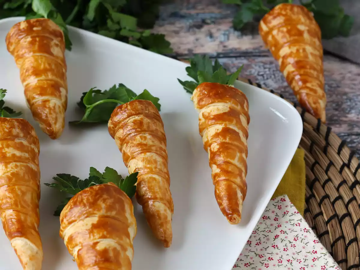 Roztomilé mrkvičky z listového těsta pro velikonoční aperitiv: kozí sýr a sušená rajčata - foto 2