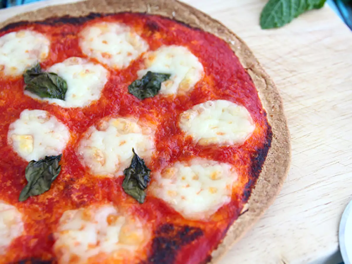 Rychlá pizza z tortilly - foto 4