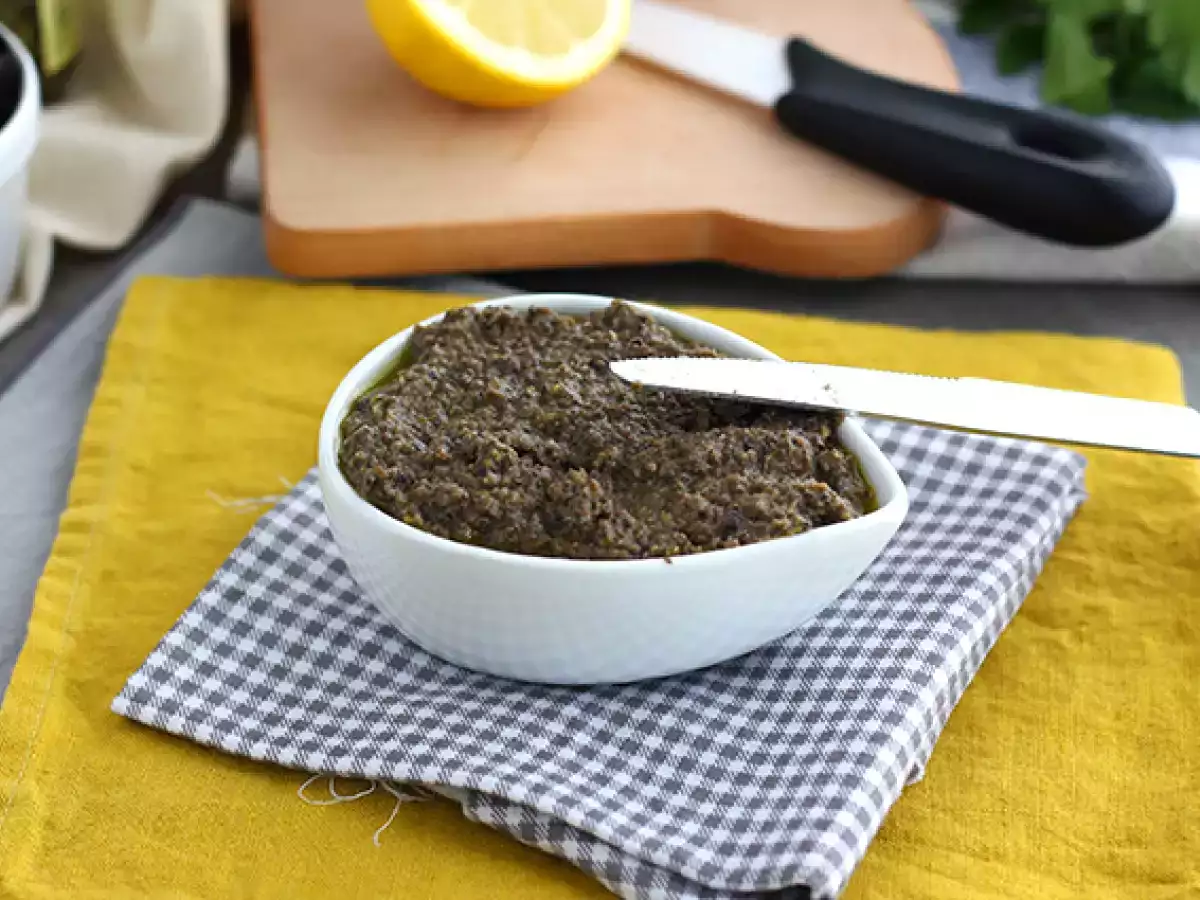 Rychlá tapenáda s černými olivami - foto 3