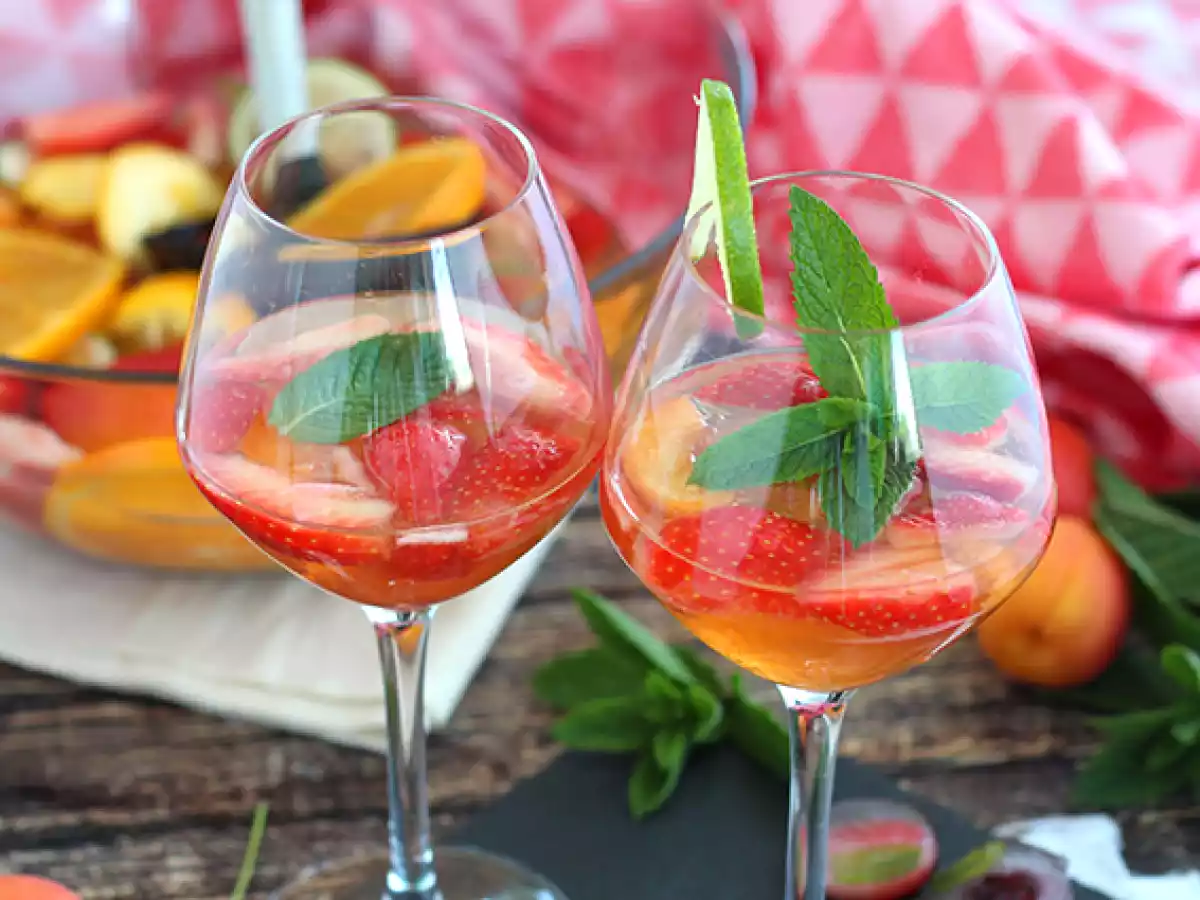 Sangria s bílým vínem - Bílá Sangria - foto 4