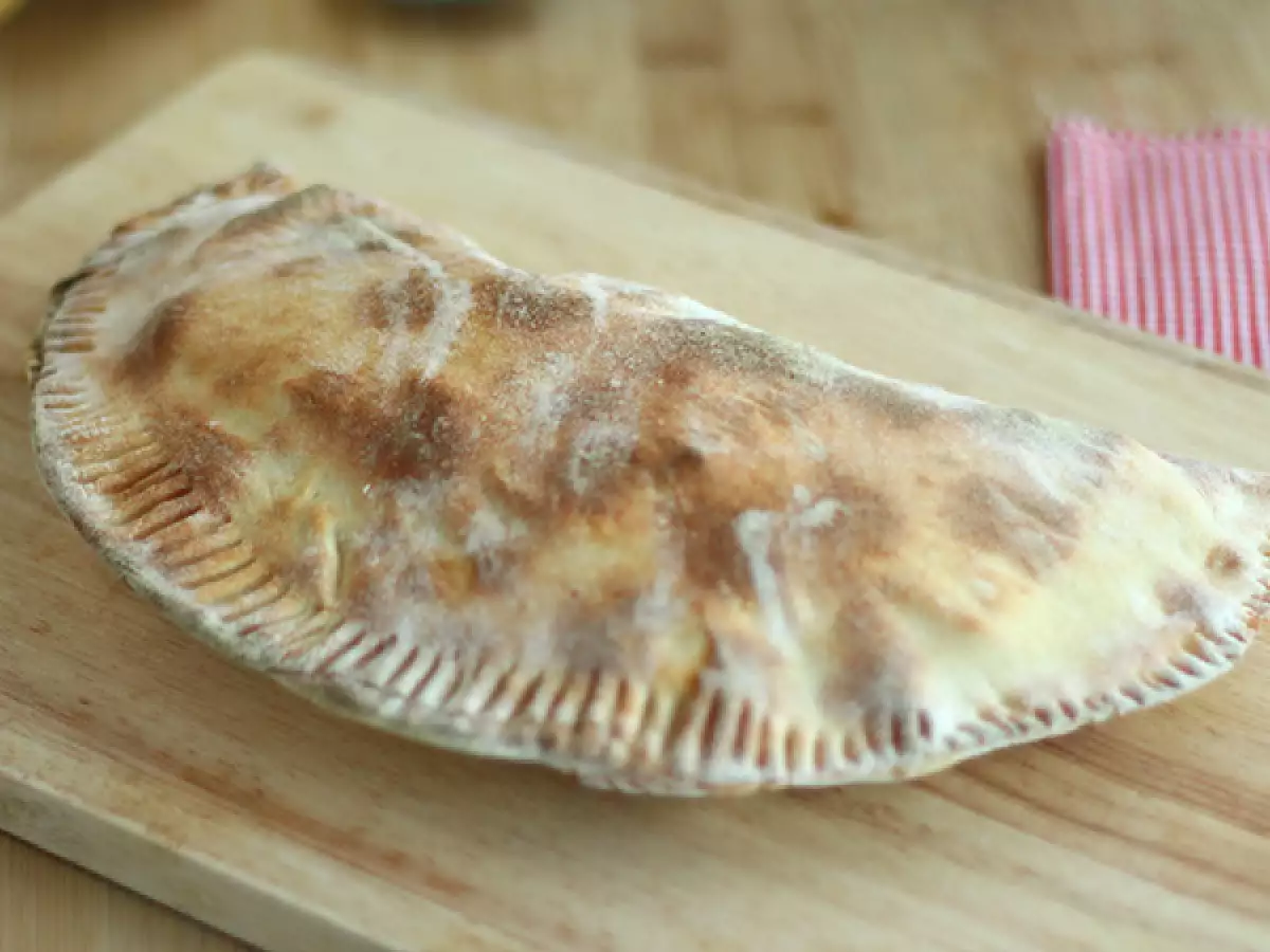 Savojská calzone s raclette sýrem