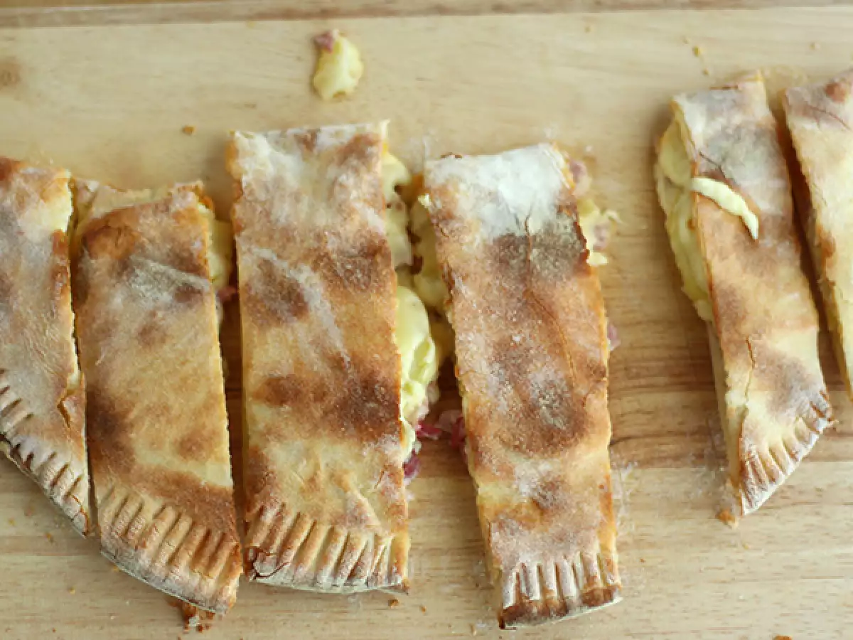 Savojská calzone s raclette sýrem - foto 2