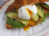 Sendvič s croissantem na brunch, foto 2
