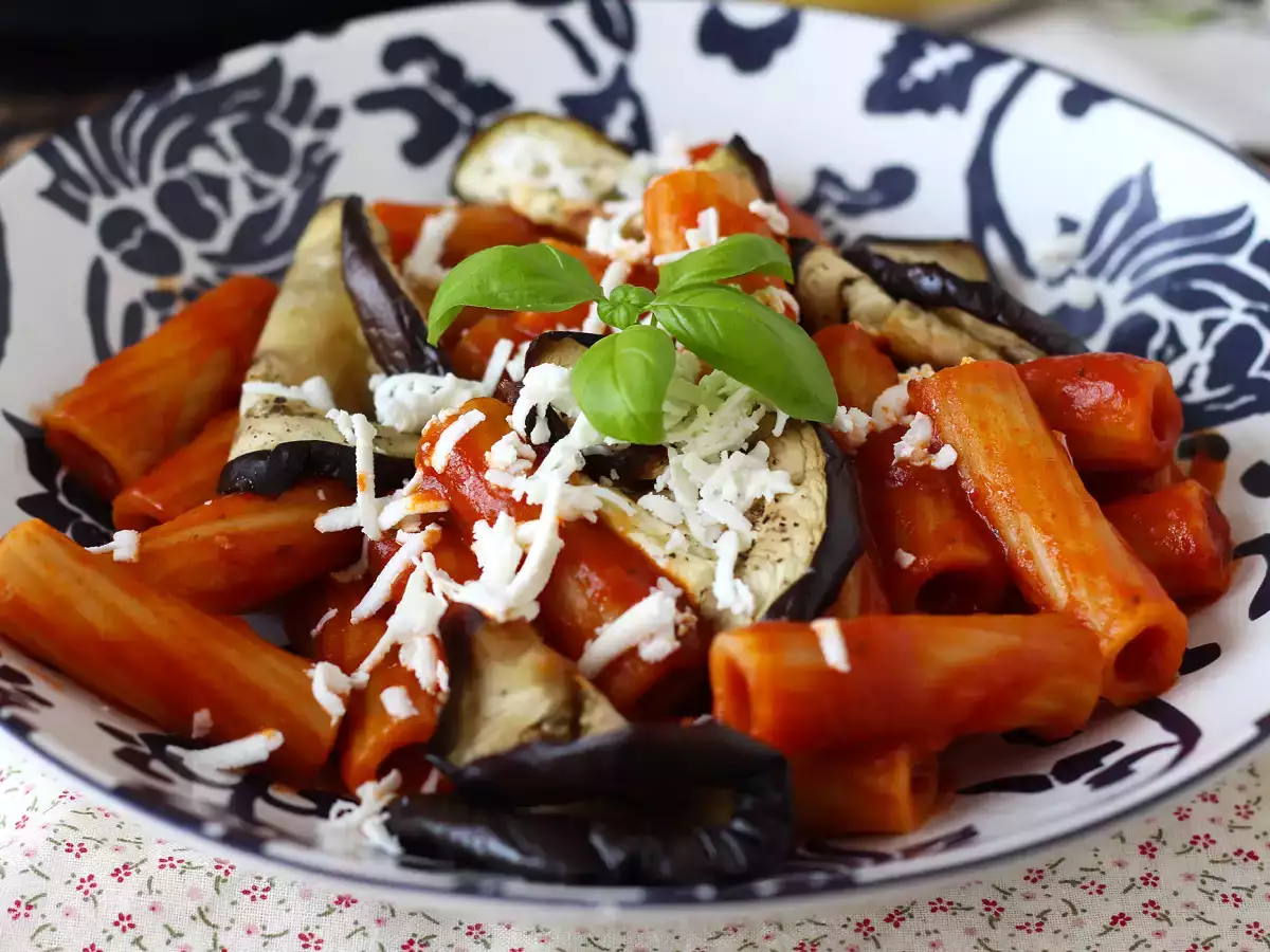 Sicilské těstoviny s lilkem, snadná a lehká verze – Pasta alla Norma - foto 5