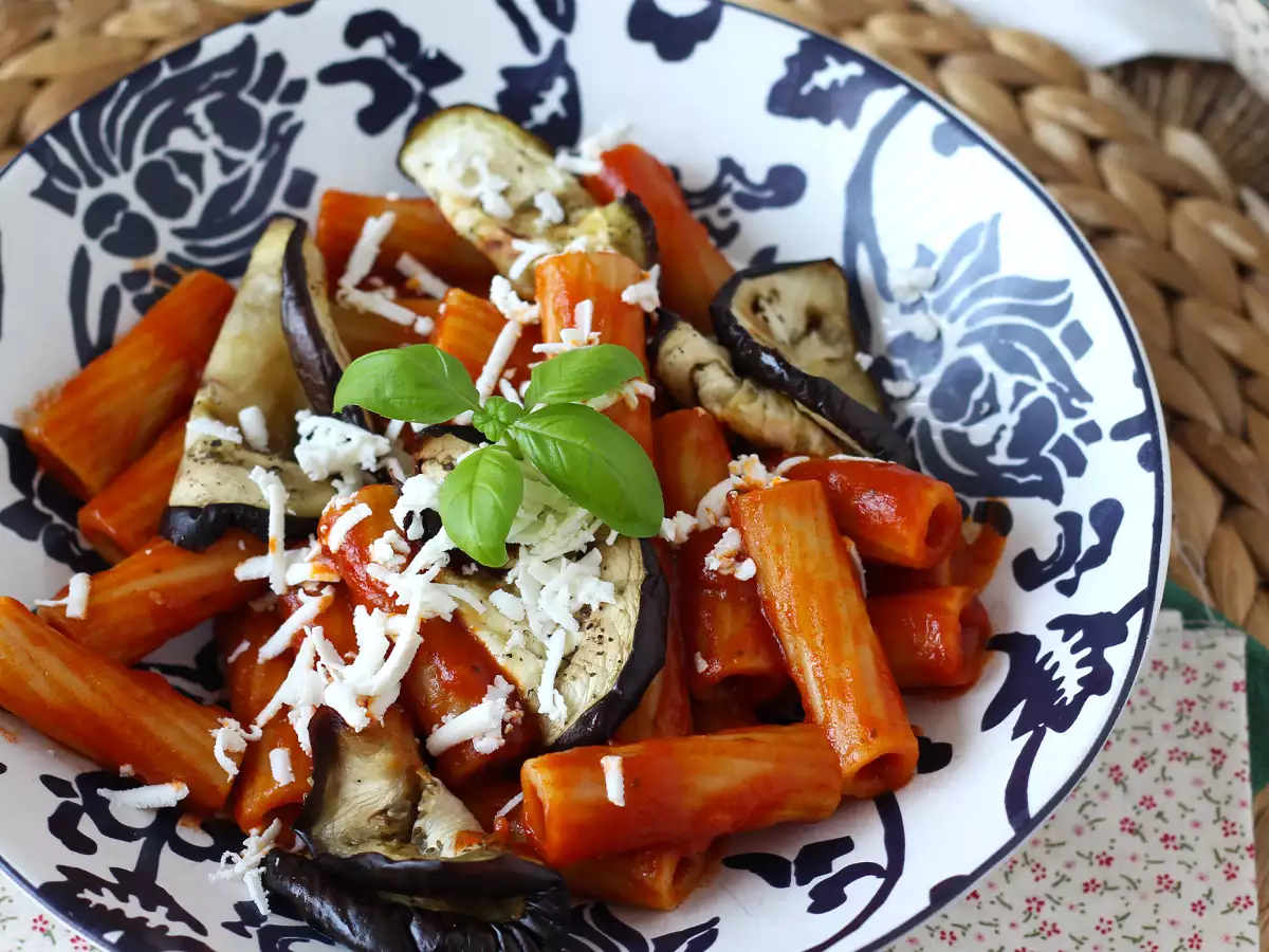 Sicilské těstoviny s lilkem, snadná a lehká verze – Pasta alla Norma - foto 7