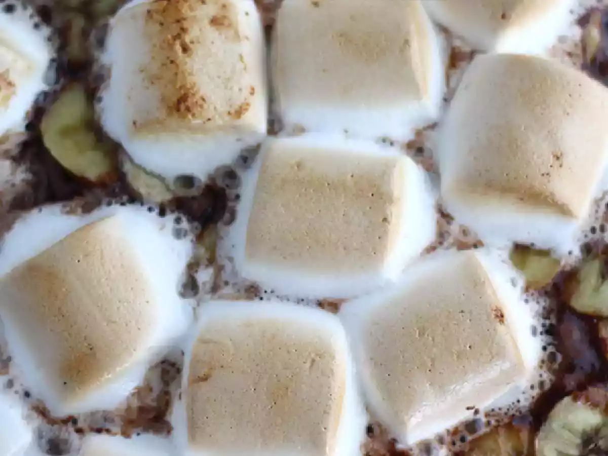 Sladká banánová a čokoládová pizza - foto 2
