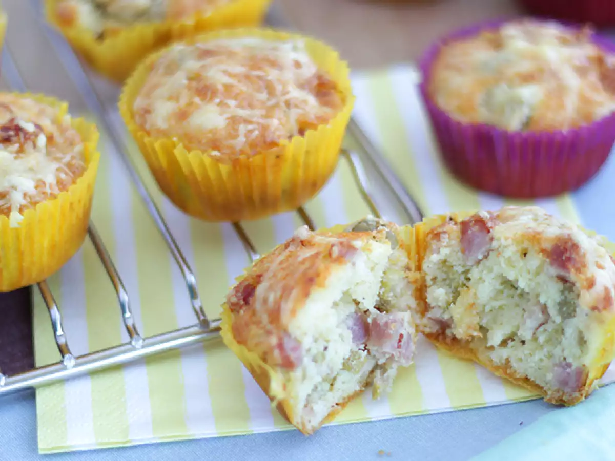 Slané muffiny se šunkou a sýrem k pohoštění - foto 3