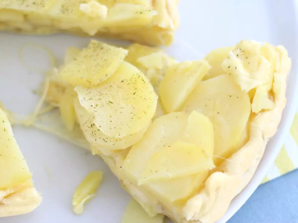 Slaný bramborový Tarte Tatin se sýrem Cantal - foto 2