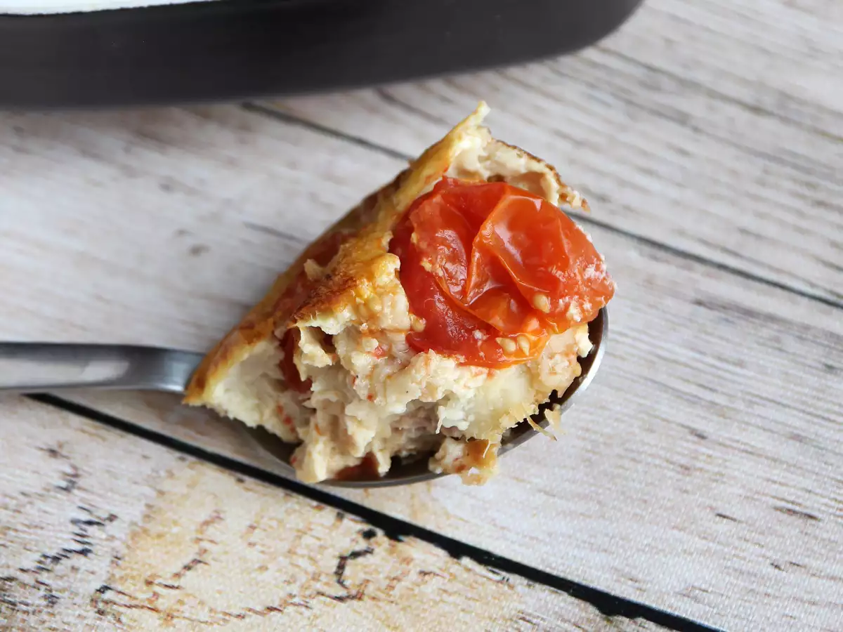 Slaný clafoutis s cherry rajčaty a tuňákem - foto 3