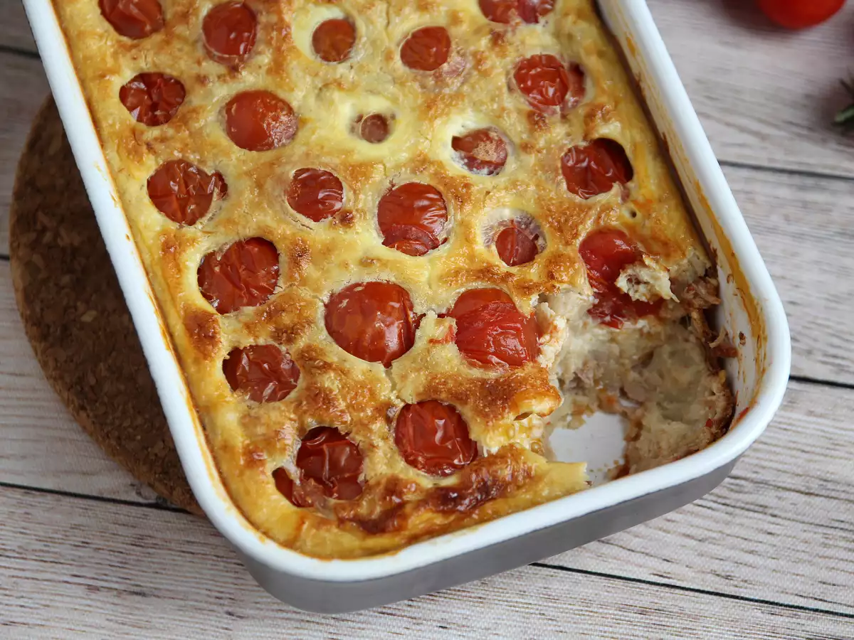 Slaný clafoutis s cherry rajčaty a tuňákem - foto 4