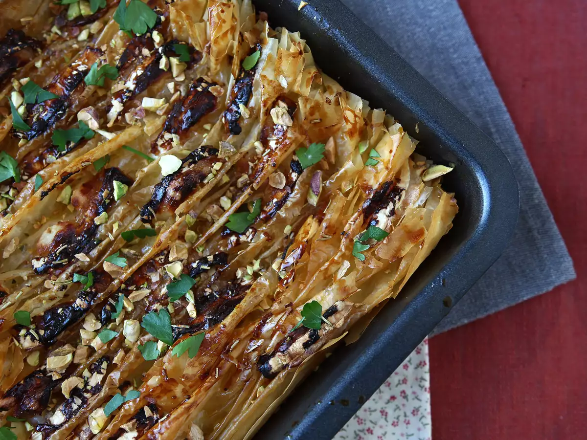 Slaný crinkle cake s kozím sýrem a medem - foto 3