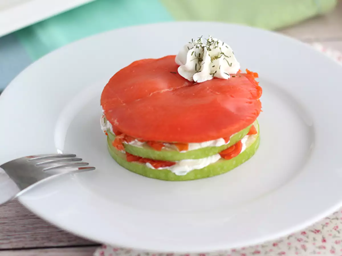 Slaný lososový mille-feuille se zeleným jablkem