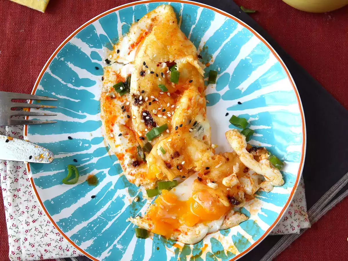 Smažená vejce s medem a mozzarellou, sladká, slaná a pikantní expresní snídaně! - foto 2