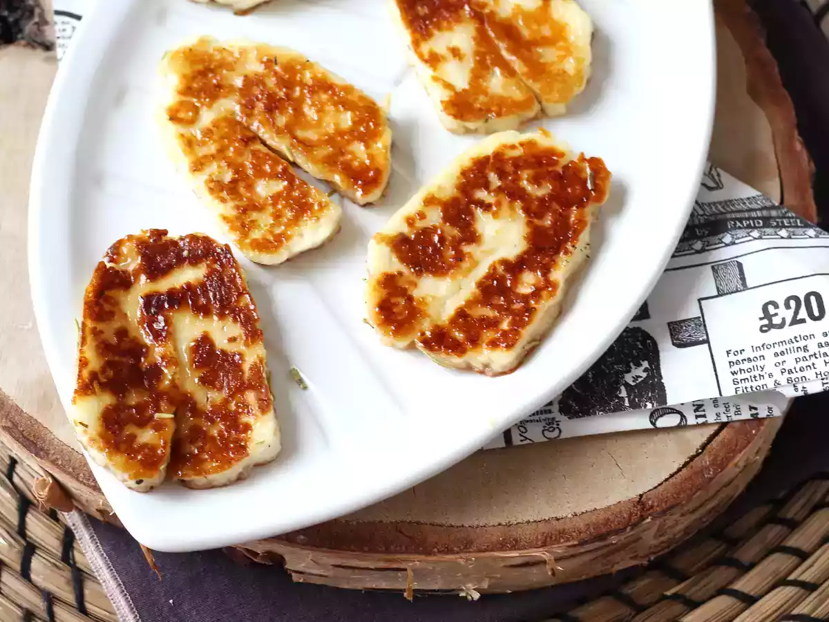Smažené halloumi na sladkokyselo s medem a rozmarýnem - foto 2