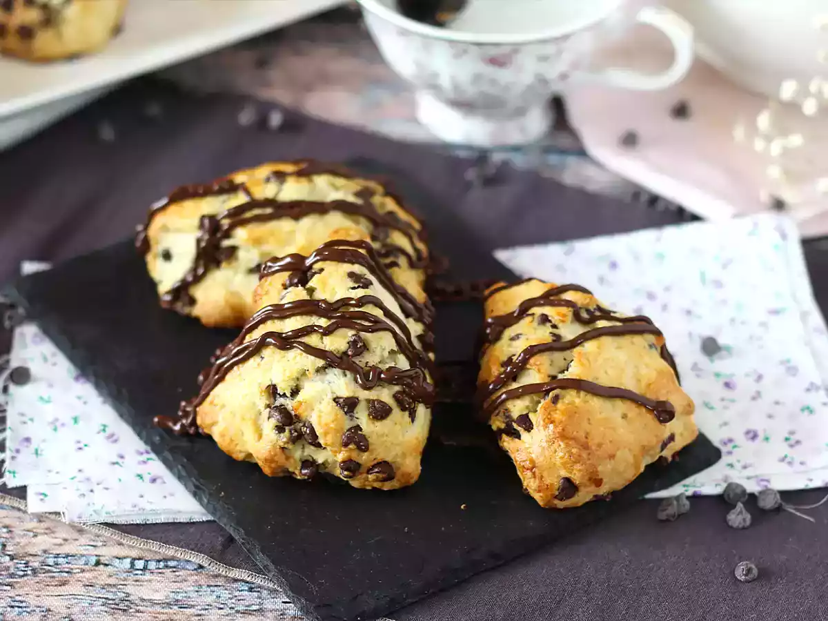Snadné a velmi vlhké čokoládové scones - foto 6