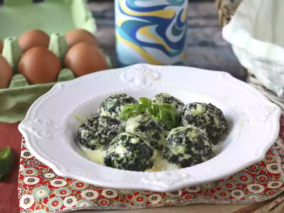 Špenát a ricotta malfatti, snadný recept na domácí těstoviny bez hnětení