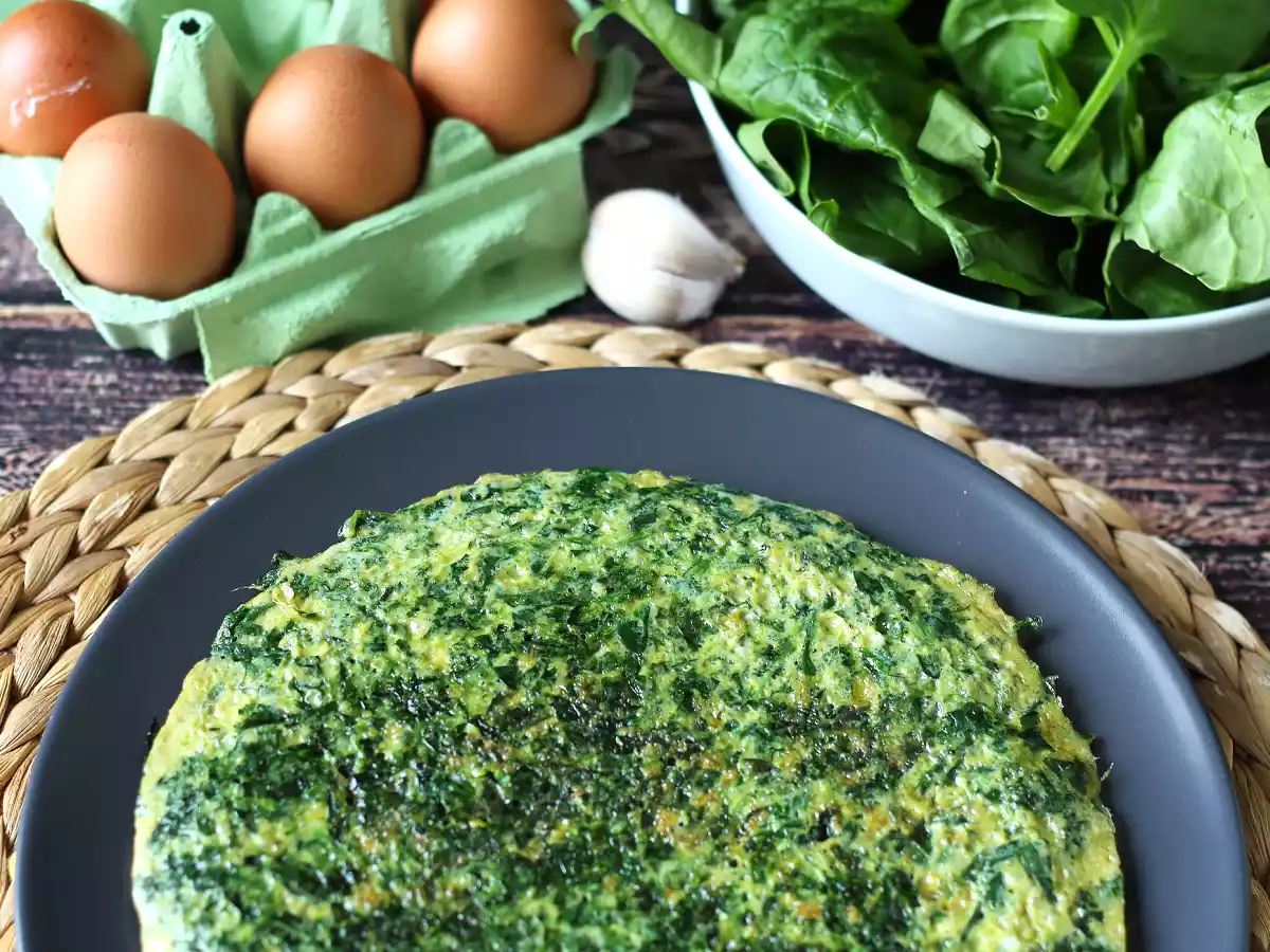Špenátová omeleta, snadný a chutný vegetariánský hlavní chod - foto 2