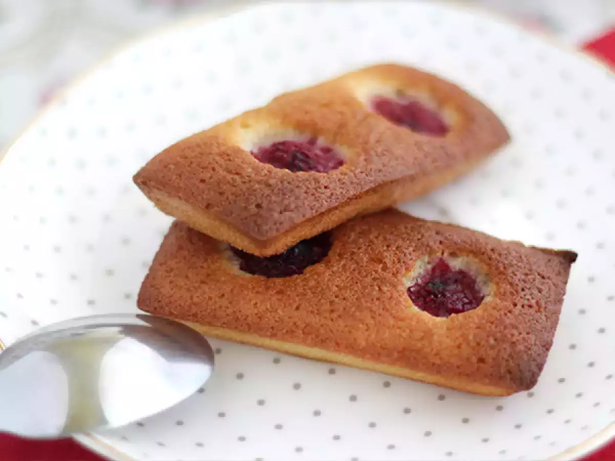 Super snadné malinové financiers!