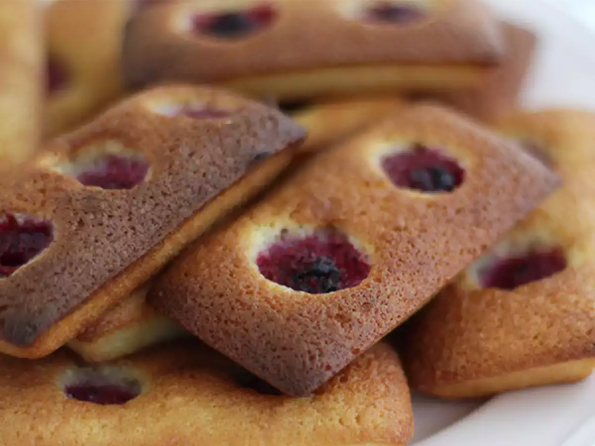 Super snadné malinové financiers! - foto 3