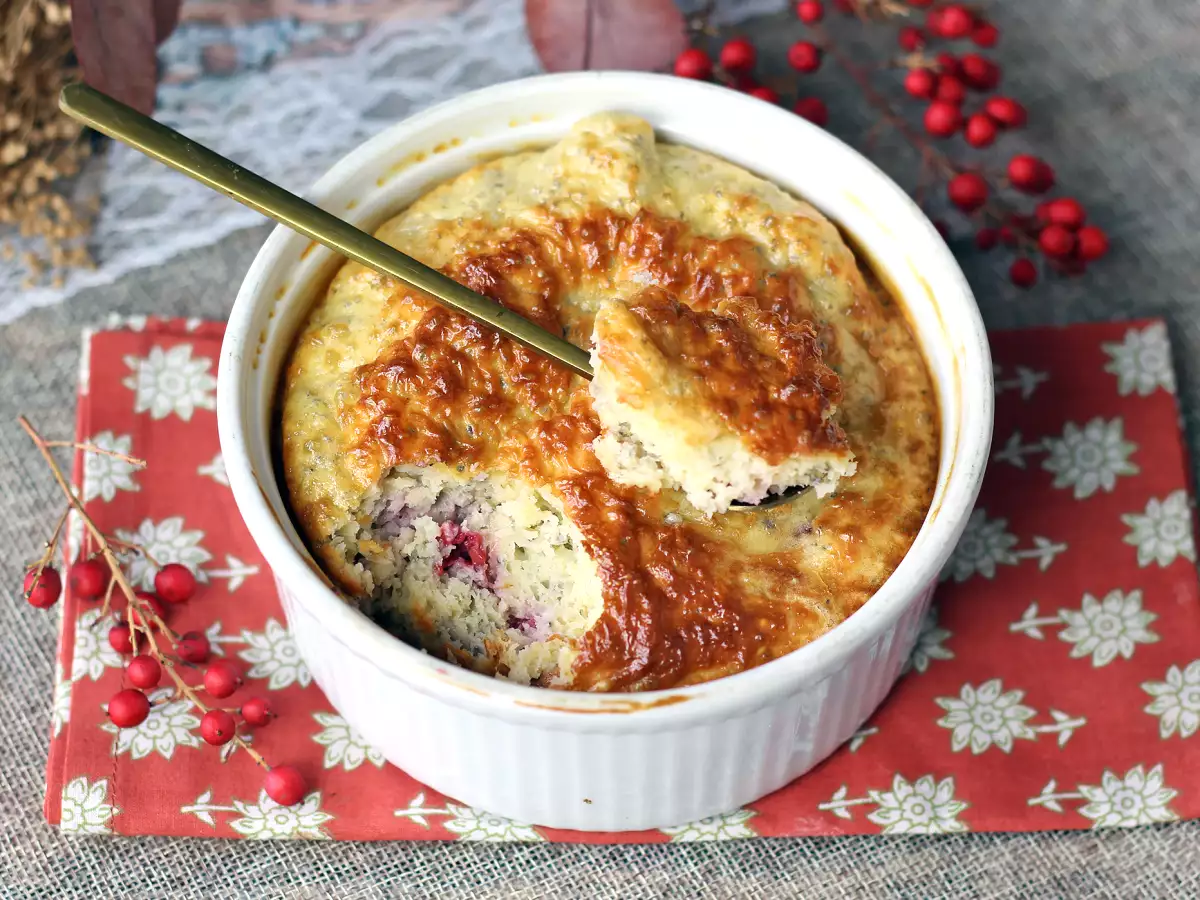 Superjednoduchý proteinový koláč z červeného ovoce - foto 4