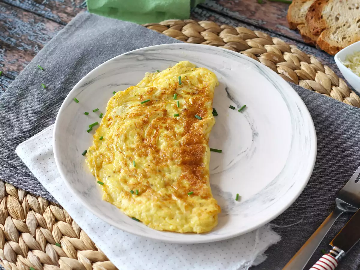 Sýrová omeleta: expresní recept hotový za 5 minut! - foto 2