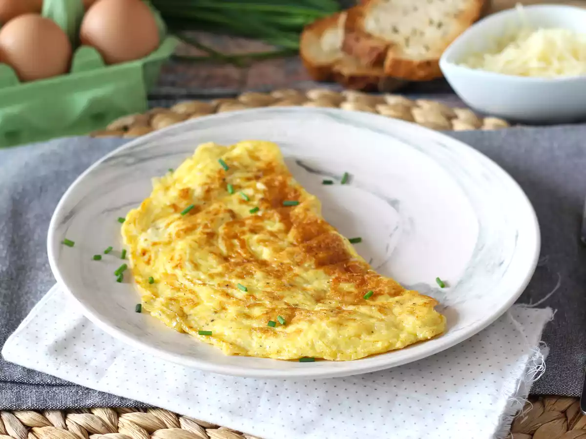 Sýrová omeleta: expresní recept připravený za 5 minut! - foto 4