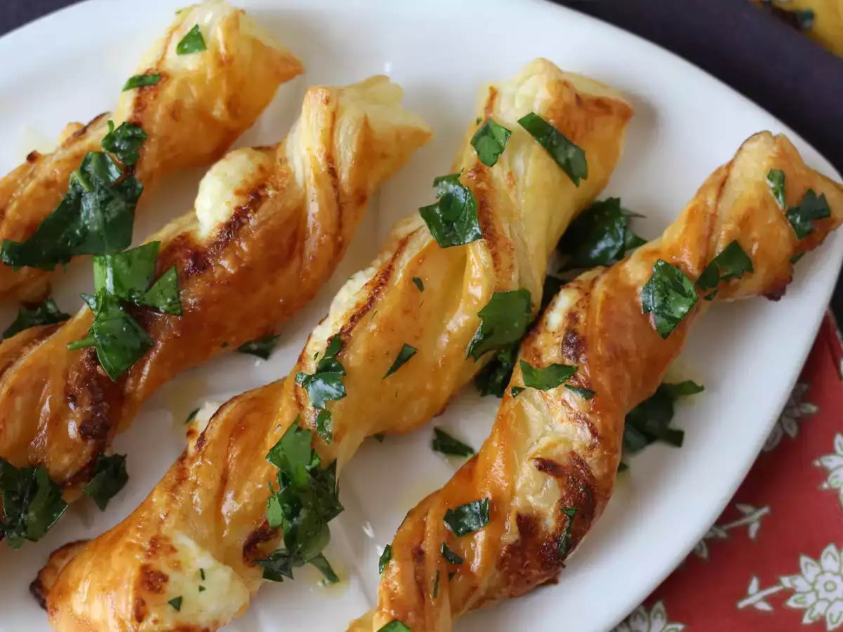 Sýrové listové twisty v horkovzdušné fritéze