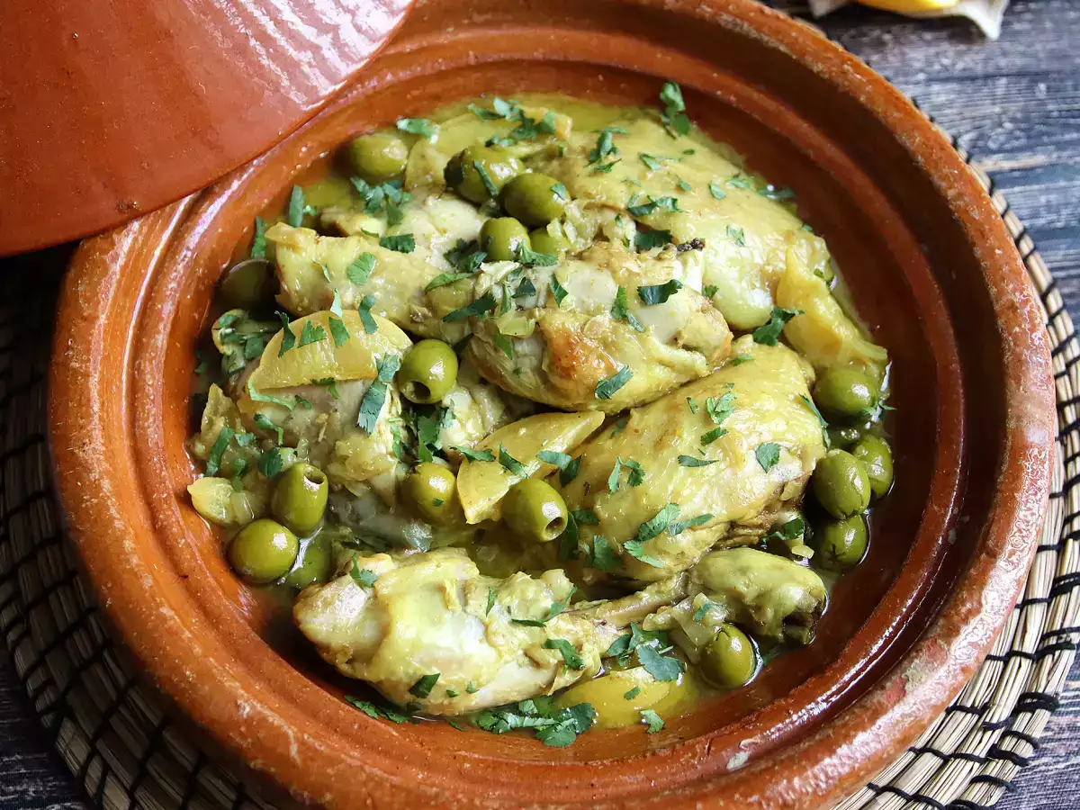 Tagine s kuřecím masem, citronem a olivami (velmi snadný recept!) - foto 3