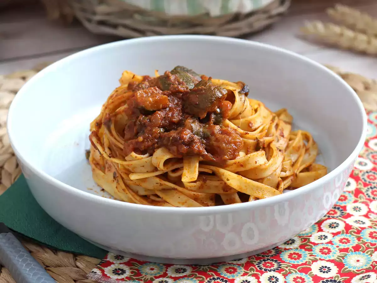 Tagliatelle s cuketovým ragú: chutný vegetariánský první chod pro každého! - foto 2