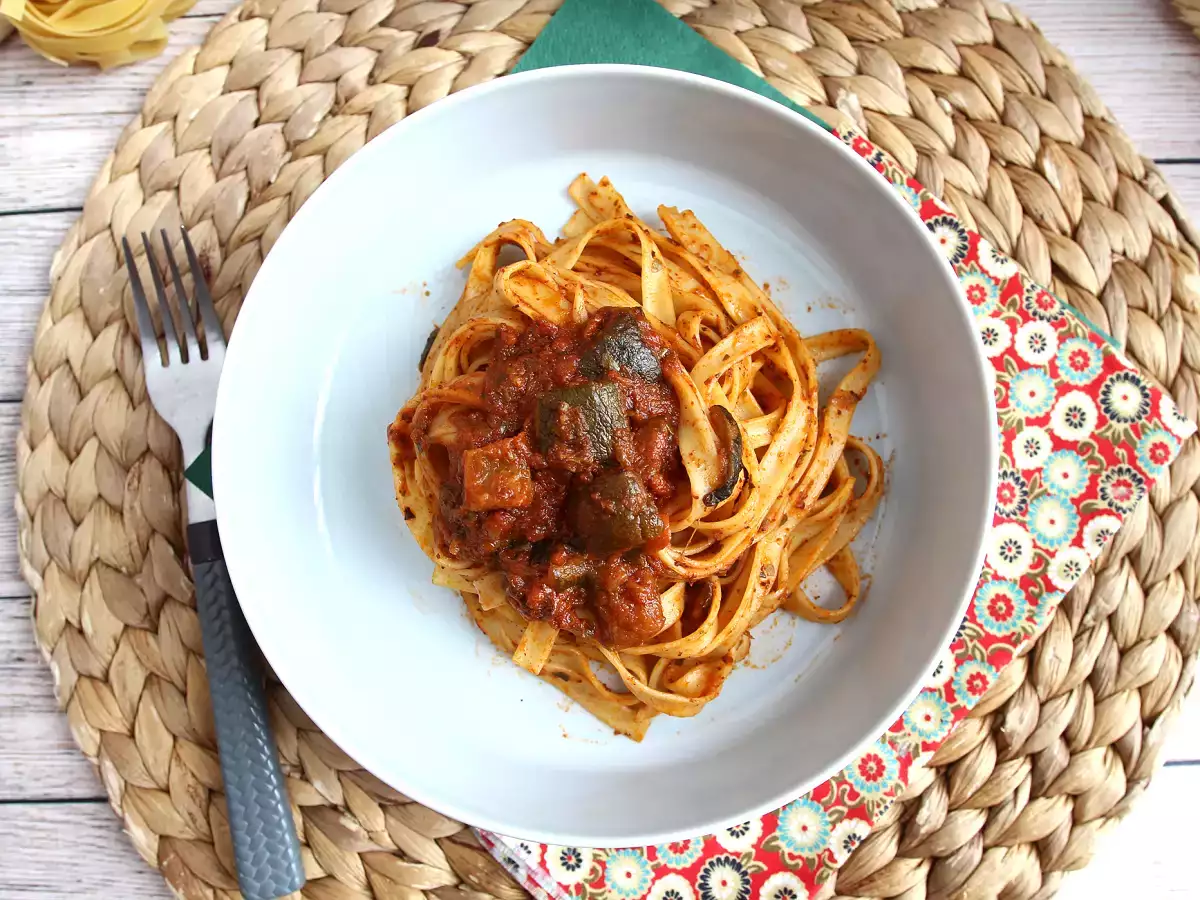 Tagliatelle s cuketovým ragú: chutný vegetariánský první chod pro každého! - foto 3