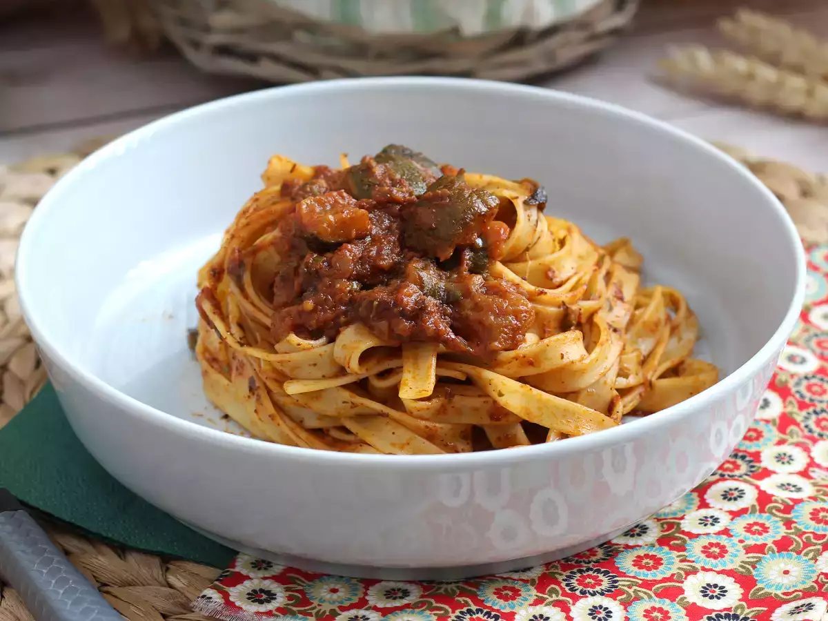 Tagliatelle s cuketovým ragú: vegetariánský hlavní chod, který chutná každému! - foto 2