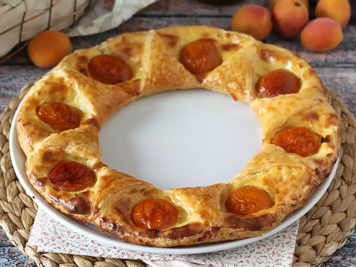 Tarte oranaise - Listové těsto, pudink a meruňky