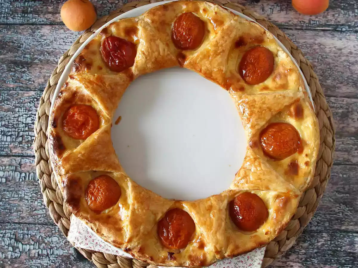 Tarte oranaise - Listové těsto, pudink a meruňky - foto 5
