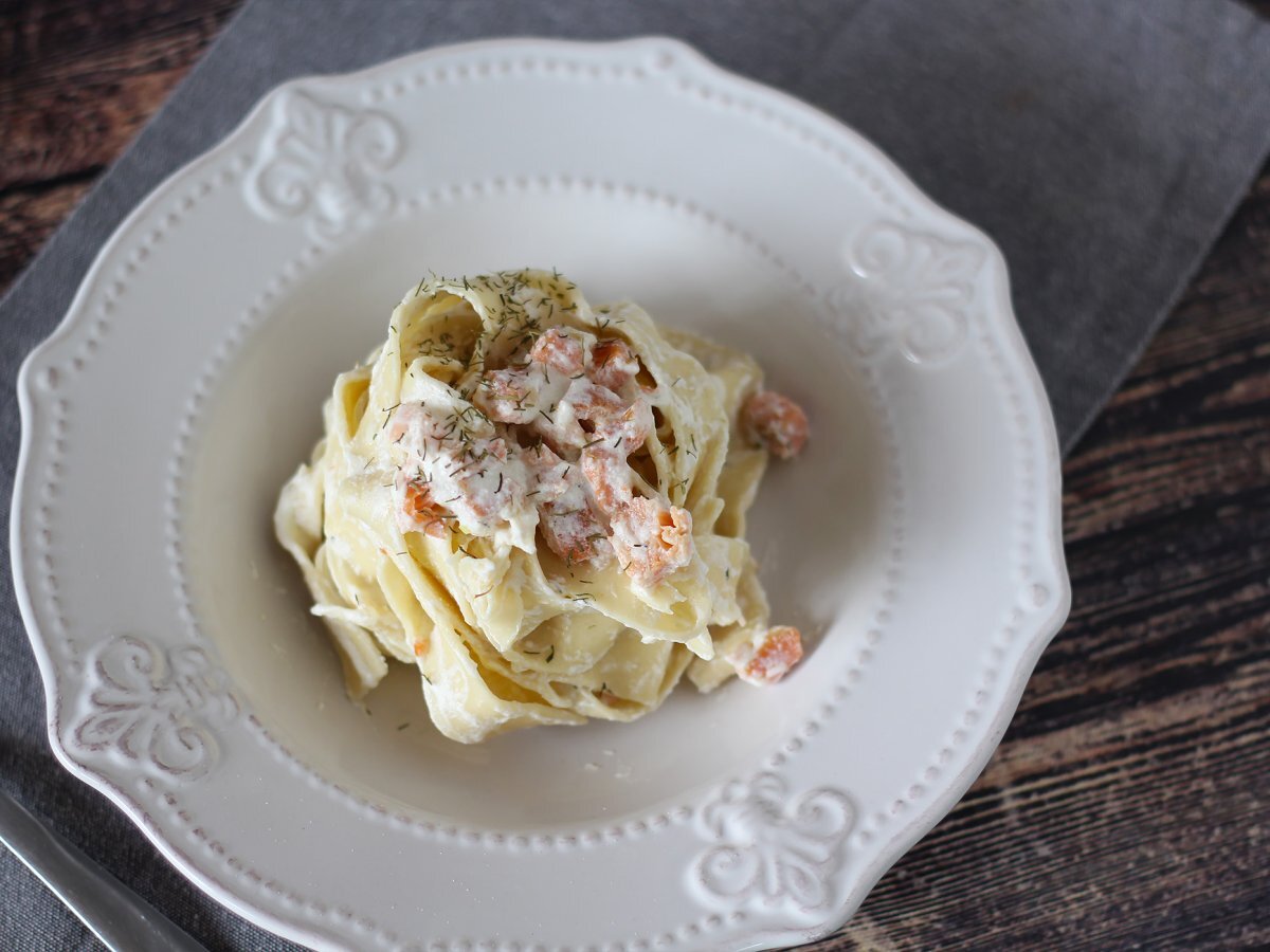 Těstoviny s lososem a sýrem ricotta: krémový recept, který chce vyzkoušet každý. - foto 2