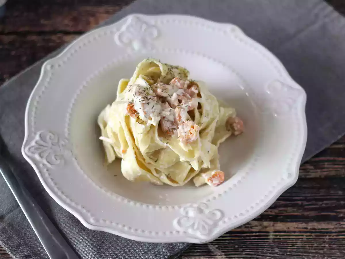Těstoviny s lososem a sýrem ricotta: krémový recept, který chce vyzkoušet každý. - foto 3