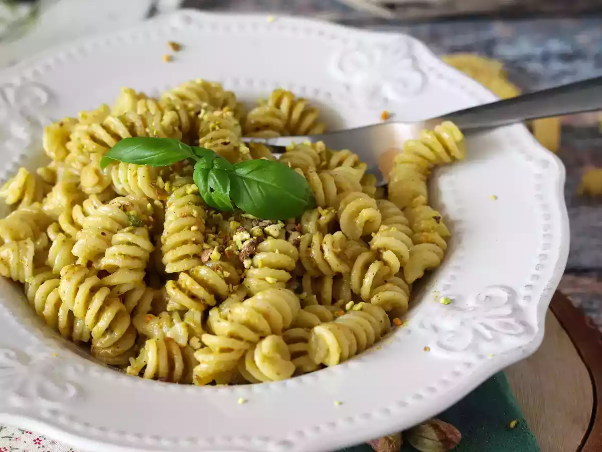 Těstoviny s pistáciovým pestem: chutný a snadný recept - foto 2