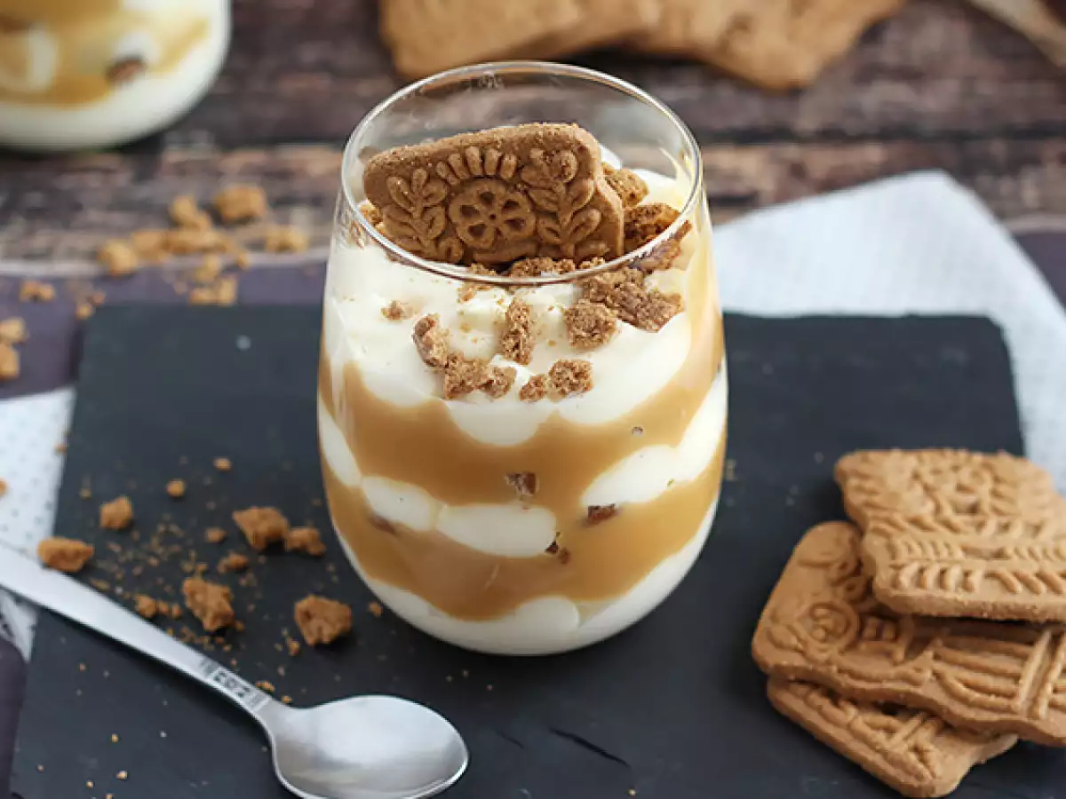 Tiramisu se sušenkami speculoos a slaným karamelem