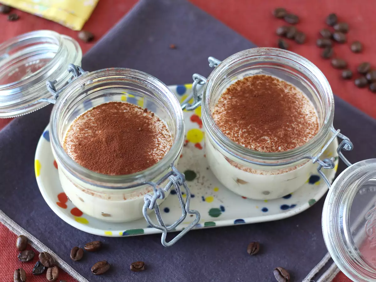 Tiramisu z hedvábného tofu bez mascarpone a vajec