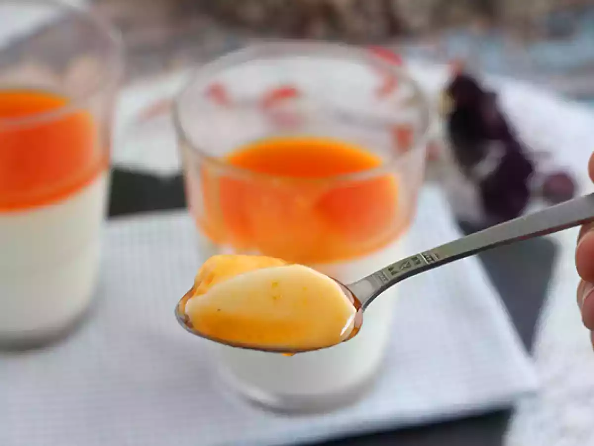 Vanilková panna cotta s meruňkovým coulis - foto 4